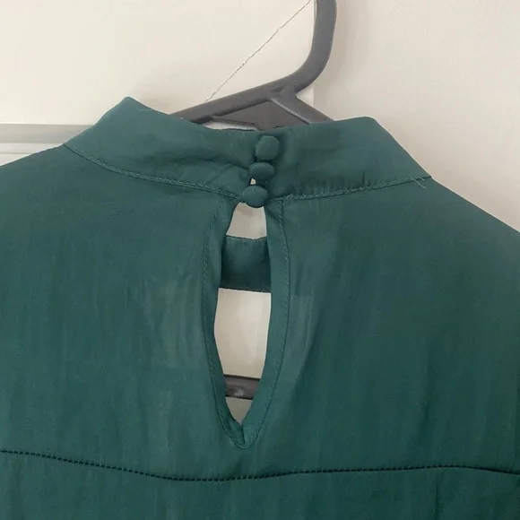 Bardot green silky top - Size 6 - Picture 5 of 5